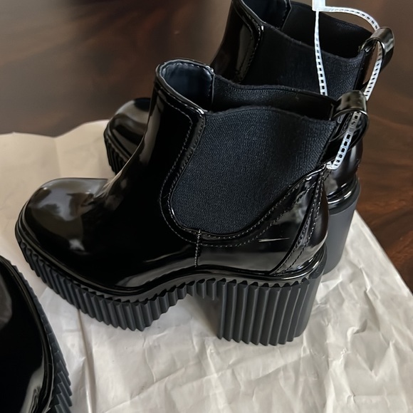 Gianni Bini Ryker Lug Sole Platform Booties. - Picture 4 of 10